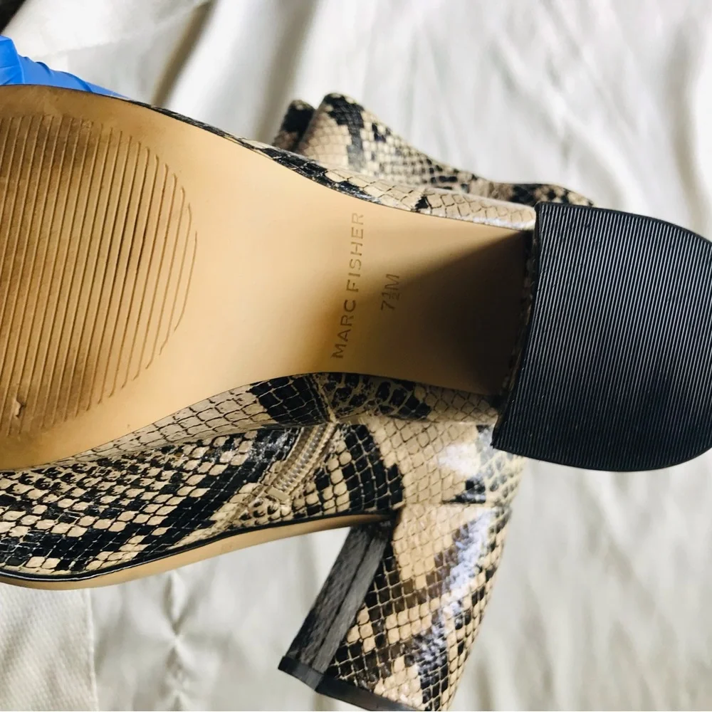 Marc fisher Snakeskin‎ Ankle Boots
